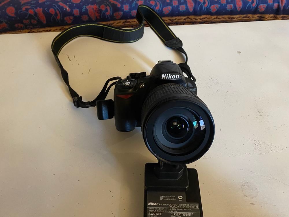  APPAREIL PHOTO REFLEX
Photos/Video/TV