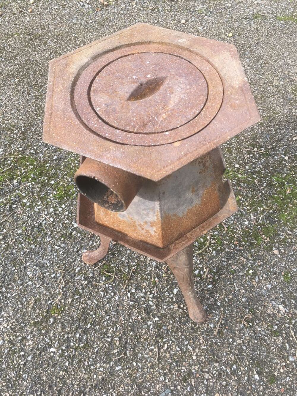 Fourneau chauffe fers &agrave; repasser/po&ecirc;le bois fonte Décoration