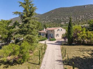  Villa à vendre 9 pièces 230 m²