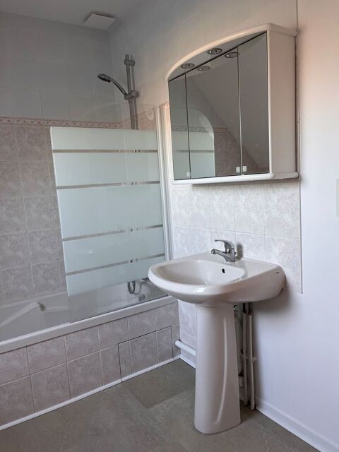  Appartement � louer 3 pi�ces 56 m� Troyes