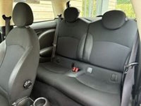 One Hatch 98 ch A 2010 occasion 95480 Pierrelaye