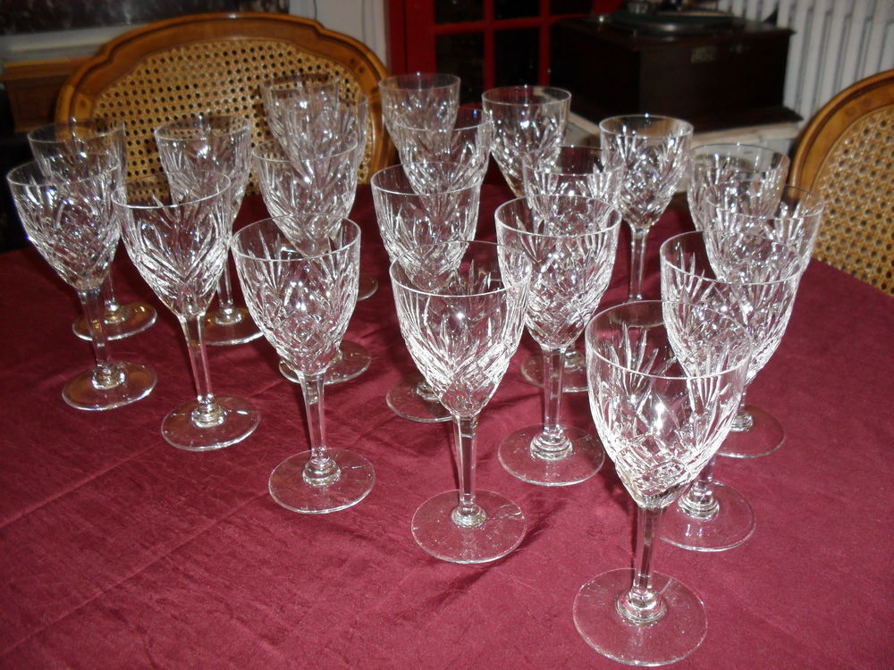 SERVICE VERRE TAILL&Eacute; MAIN, SAINT LOUIS Décoration
