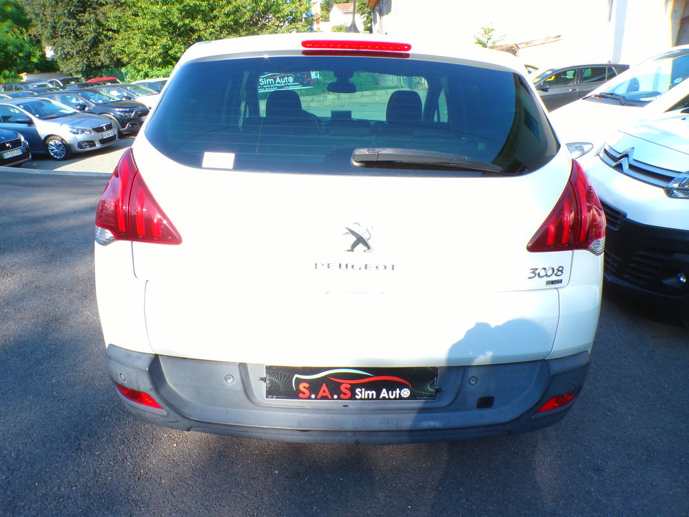 3008 1.6 HDi 115ch FAP BVM6 Business (6 CV) 2015 occasion 42300 Roanne