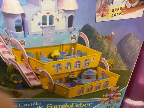 Ch�teau trois niveaux FAMILY FEBER 12 Villejuif (94)