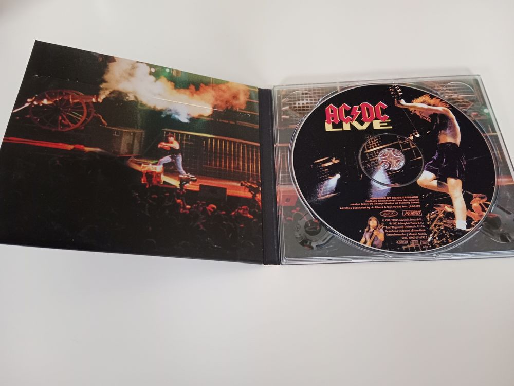AC DC LIVE CD et vinyles