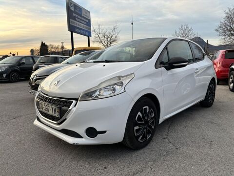 Peugeot 208 2013 occasion Le Pradet 83220