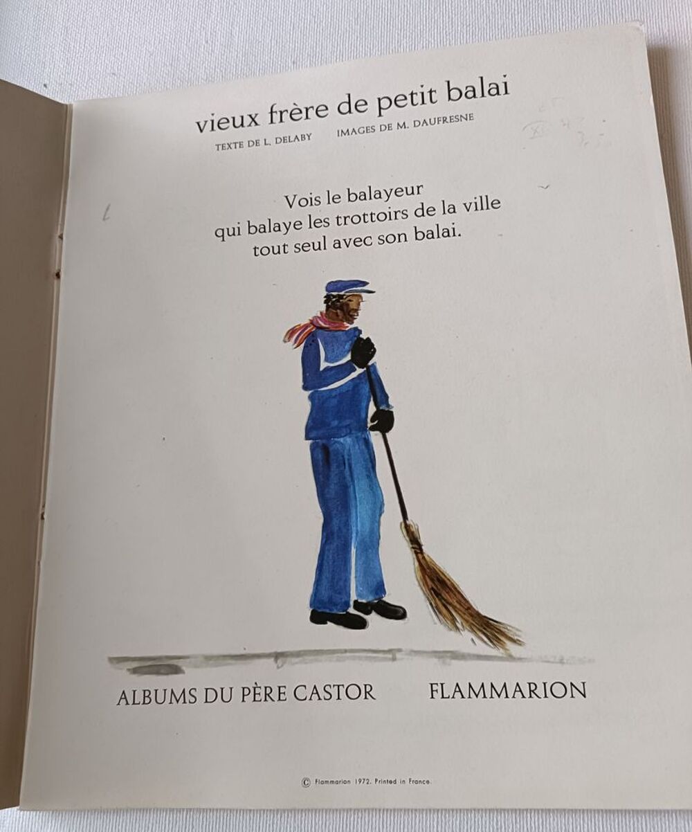 Albums du p&egrave;re Castor : L DELABY vieux fr&egrave;re de petit balais Livres et BD