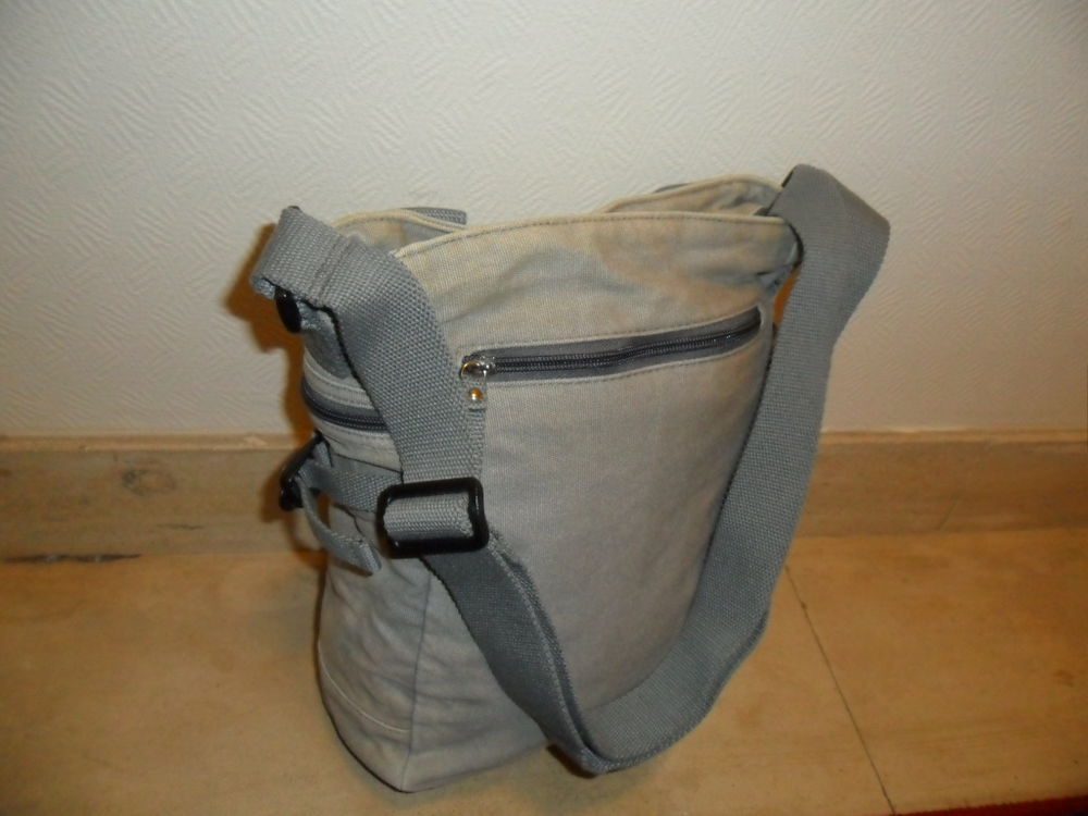 Sac bandouliere Somewhere en coton. Maroquinerie