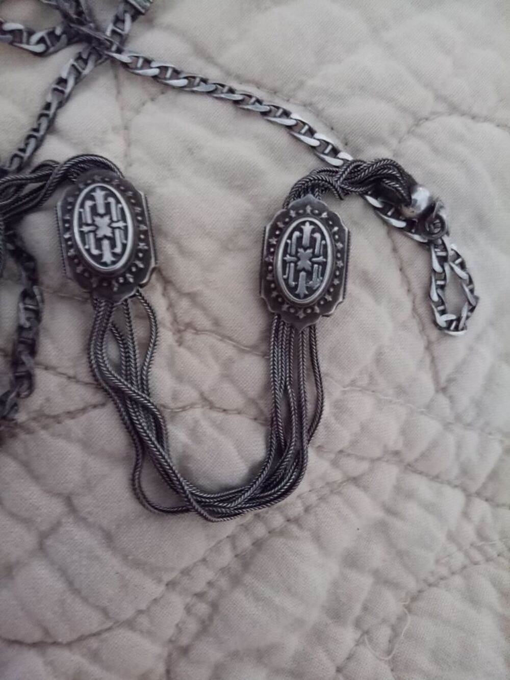 Ch&acirc;telaine vintage argent massif, collier Bijoux et montres
