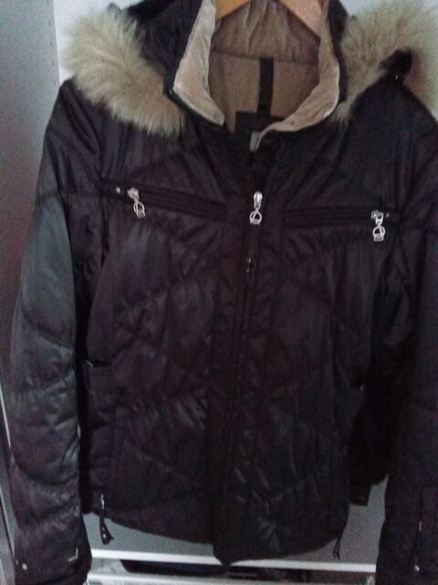 blouson noir doubl taille 38 marque LUHTA femme 25 Cran-Gevrier (74)