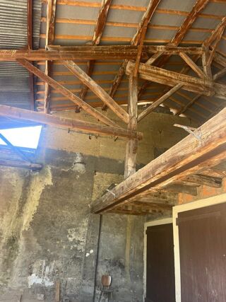  Immeuble à vendre 400 m² Nivolas-vermelle