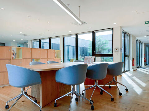 Réservez un bureau partagé ou un emplacement de coworking à Lille Chateau Rouge 209 59700 Marcq-en-barul