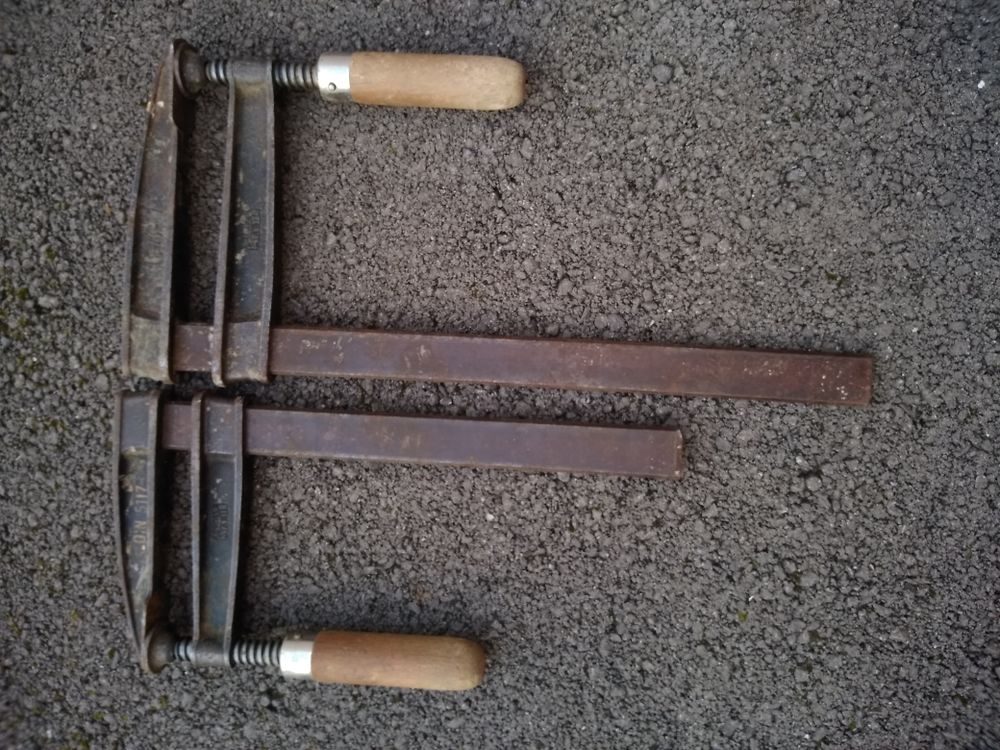 Serres joint &agrave; vis Bricolage