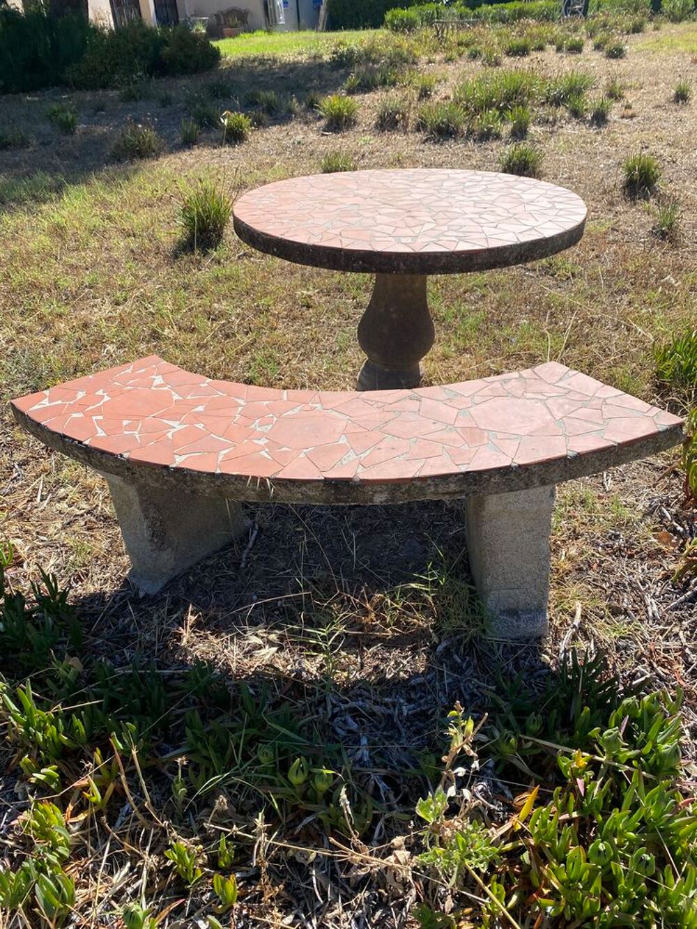 Table et banc carrel&eacute;s Jardin