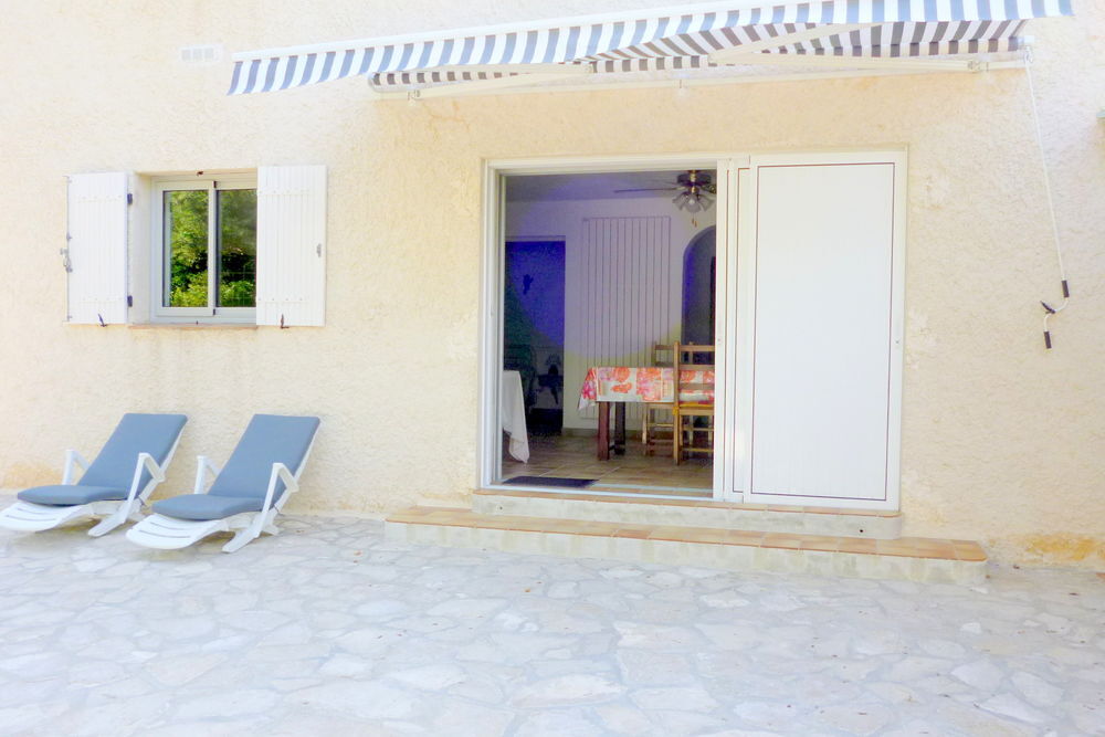    RDC de villa St-Rapha�l - parking  Provence-Alpes-C�te d'Azur, Saint-Rapha�l (83700)