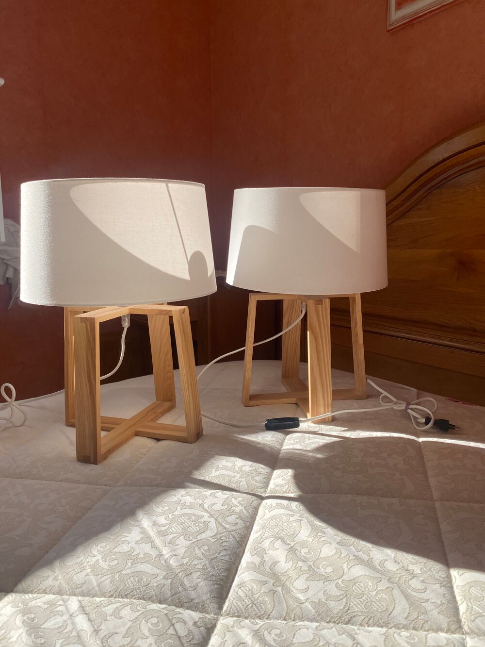 2 LAMPES DE TABLE OU DE CHEVET EN EXCELLENT ETAT D�coration