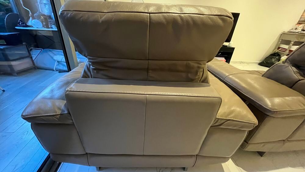 Canap&eacute; + 1 fauteuil en cuir marron Meubles