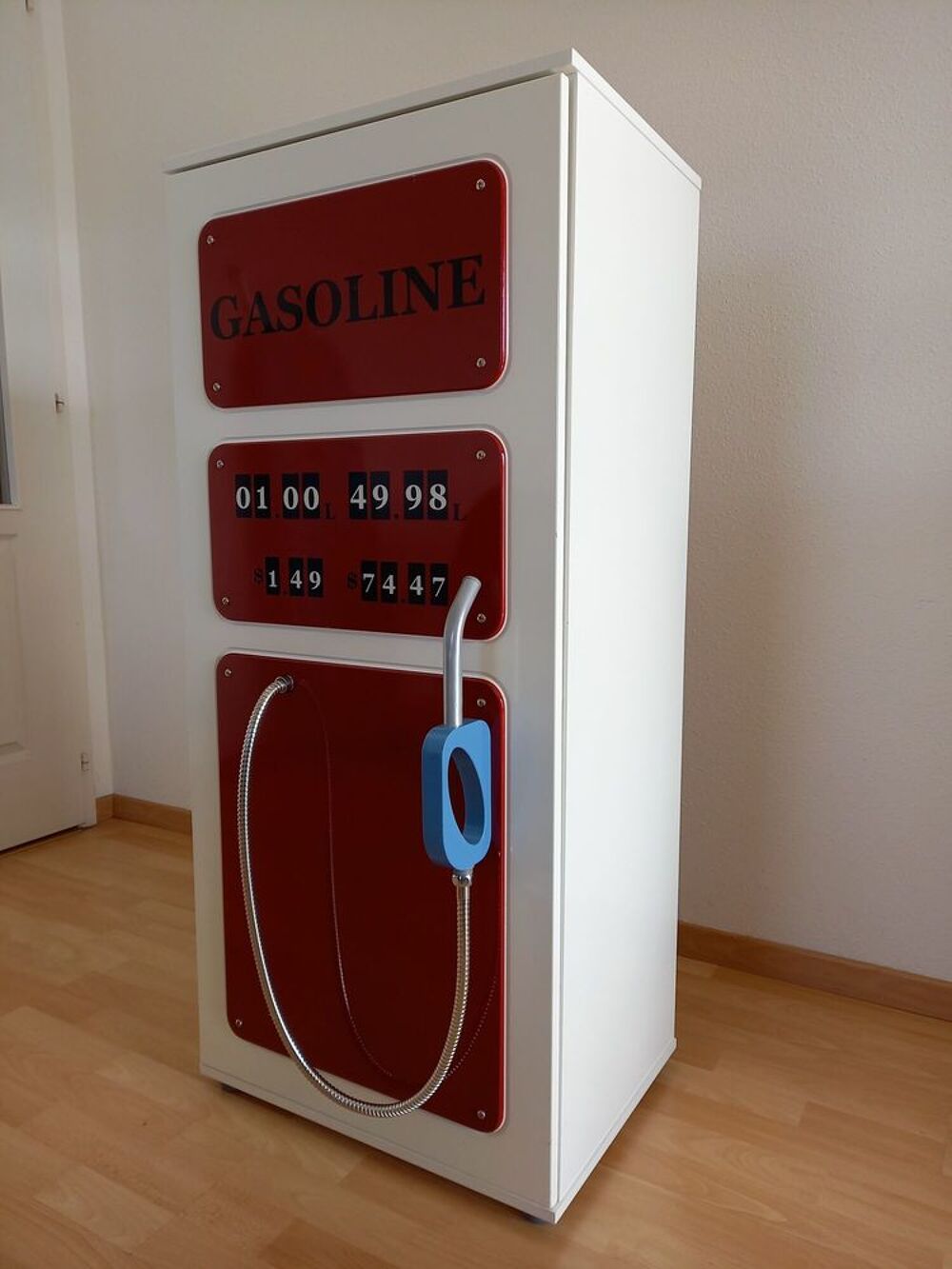 Lit voiture + sommier + matelas + armoire Mobilier enfants