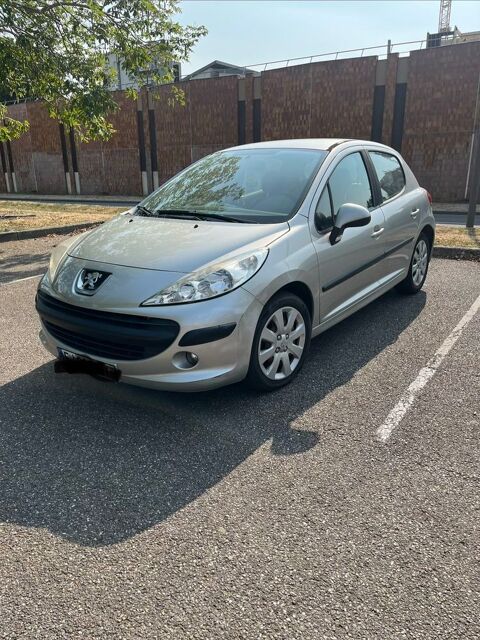 Peugeot 207 1.6 hdi 90