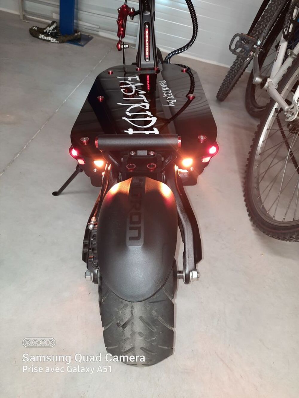 superbe Dualtron Thunder Sports