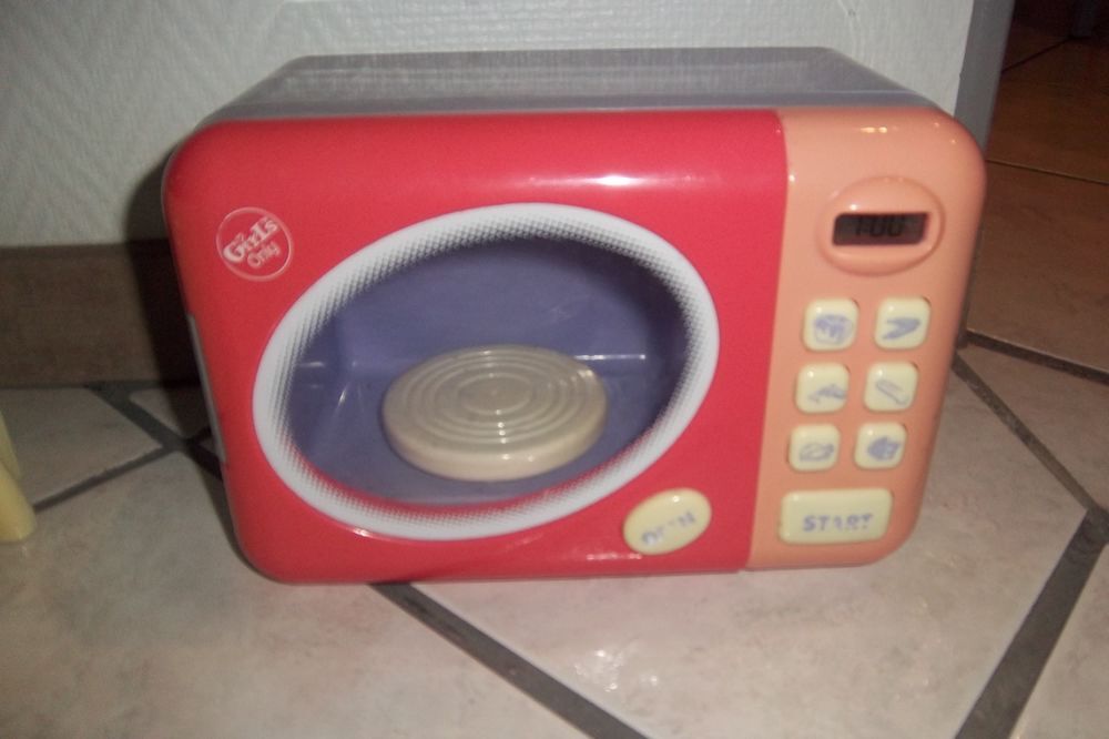 Micro ondes Playgo rose Jeux / jouets
