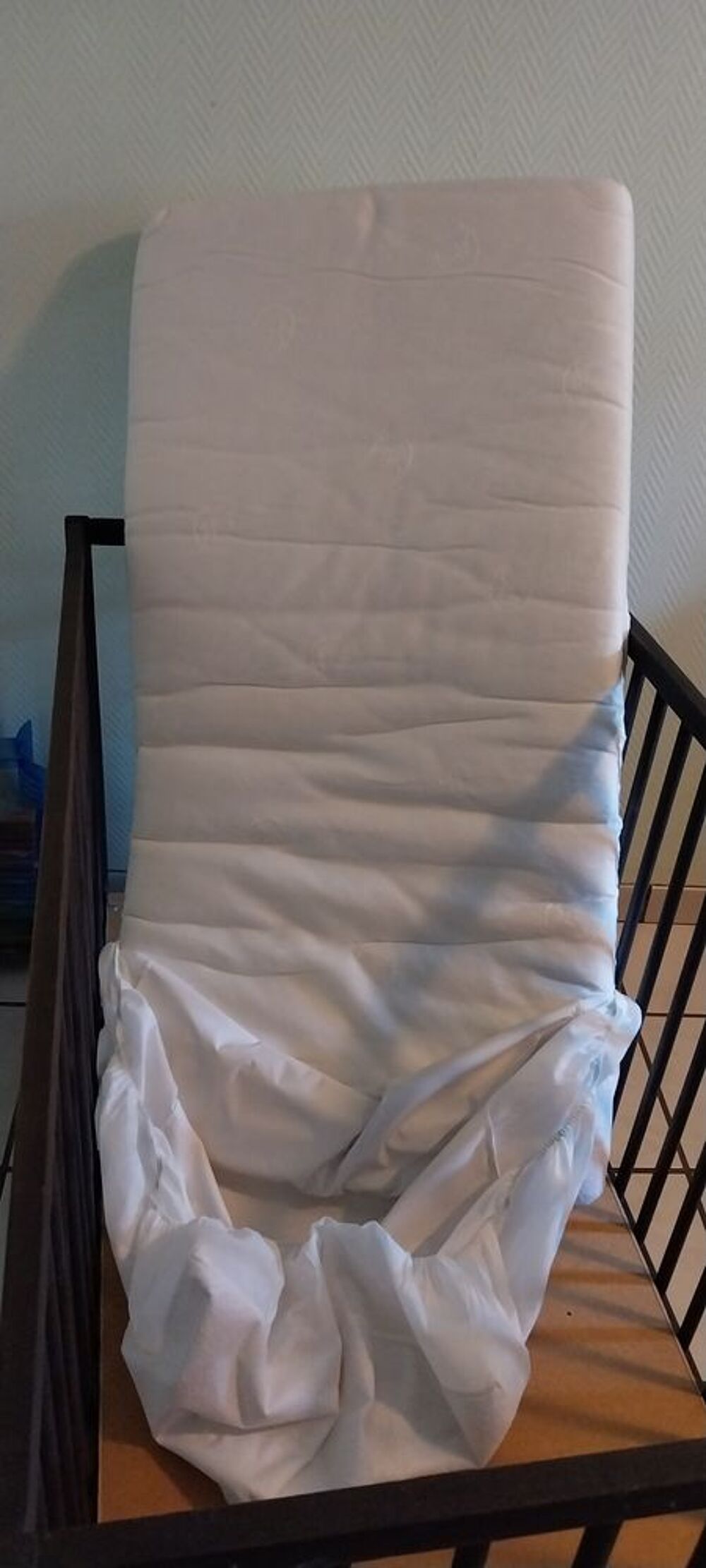 Lit &agrave; barreaux ! Mobilier enfants