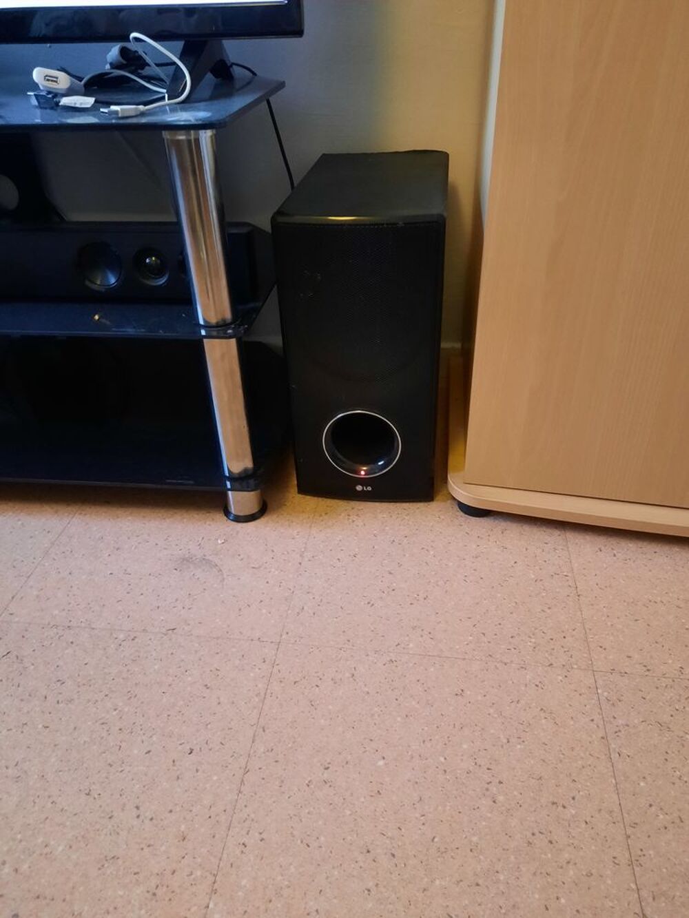 Barre de son avec boomer Audio et hifi