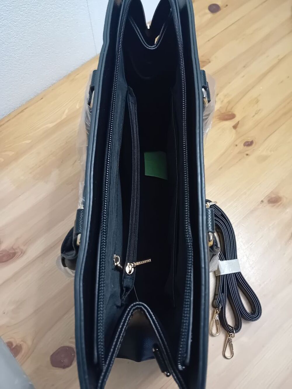Sac cabas robuste et chic Gallantry femme &agrave; bandouli&egrave;re neuf Maroquinerie