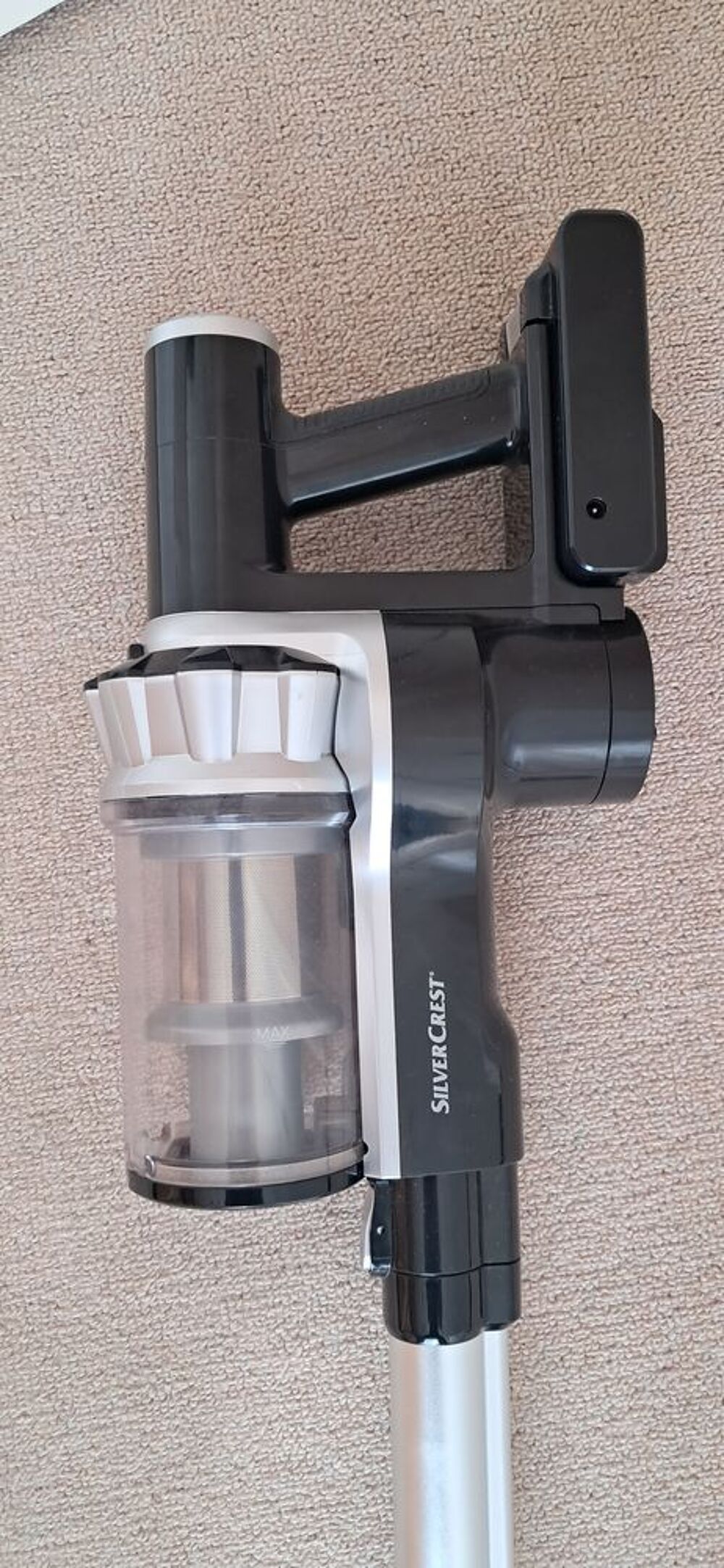 Aspirateur balai, sans fil Electroménager