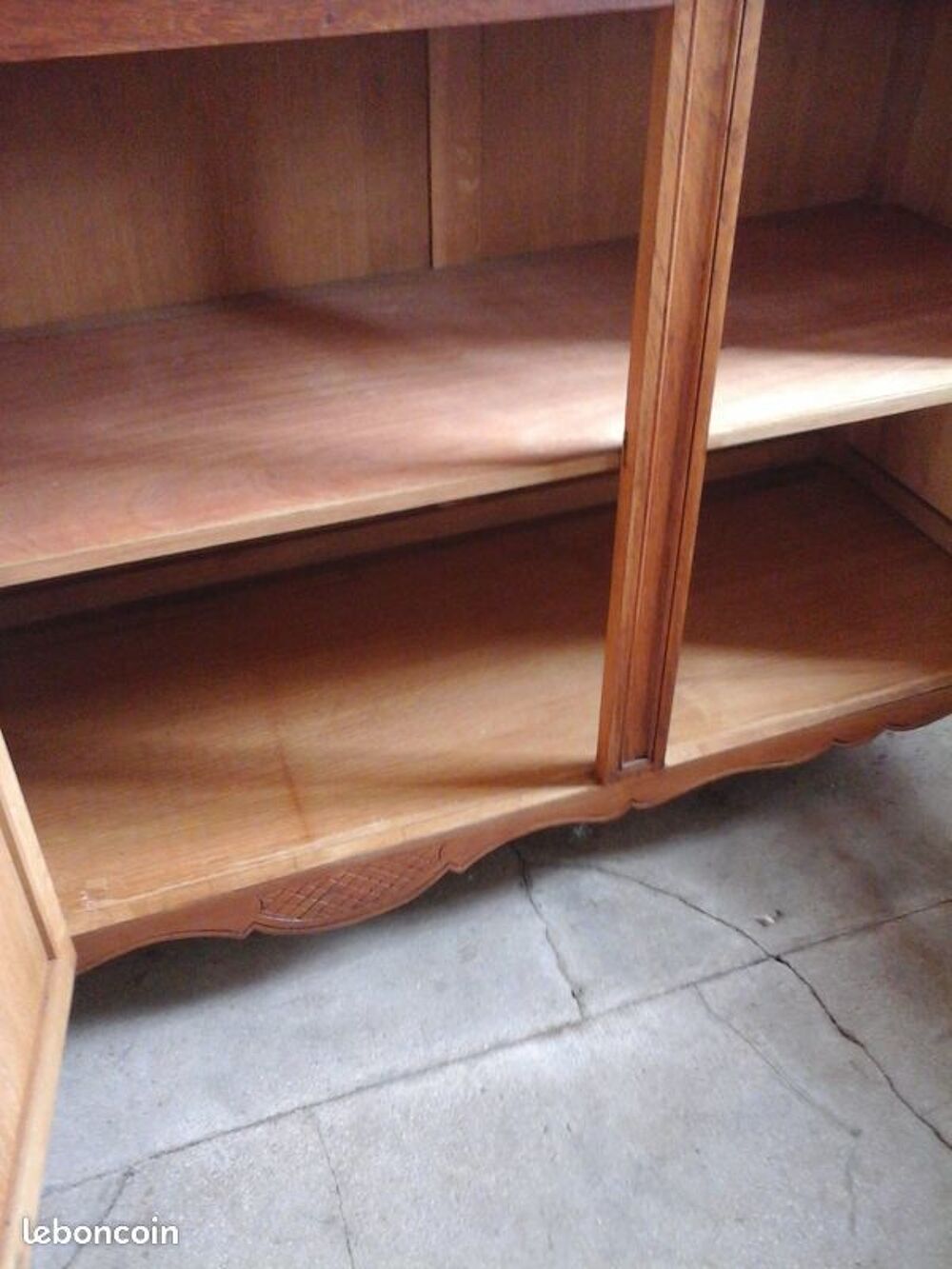 1 Buffet 3 porte et 1 Meuble 1 porte ch&ecirc;ne massif artisanal Meubles