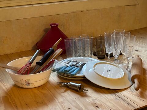 Lot de Vaisselle et Ustensiles de Cuisine 25 Sainte-Genevi�ve-des-Bois (91)
