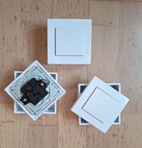 Lot de 3 interrupteurs - inverseurs de volet roulant (NEUFS) Massy (91)