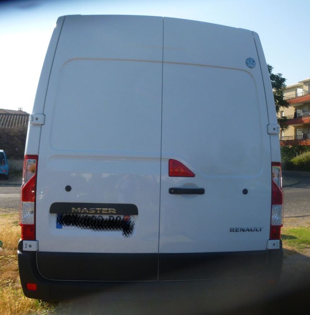 Master MASTER FGN TRAC F3300 L2H2 BLUE DCI 135 CONFORT 2024 occasion 34800 Clermont-l'H&eacute;rault