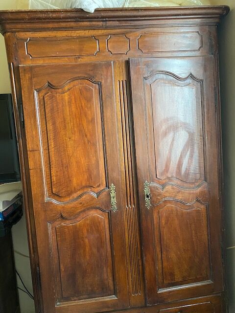 Armoire noyer 75 Hy�res (83)