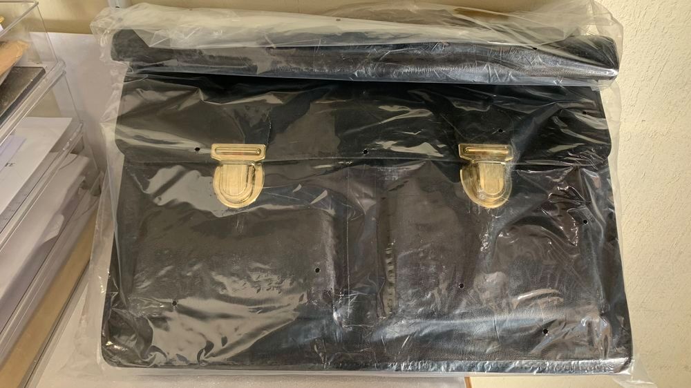Cartable porte documents cuir noir Neuf Article 100% Neuf Maroquinerie