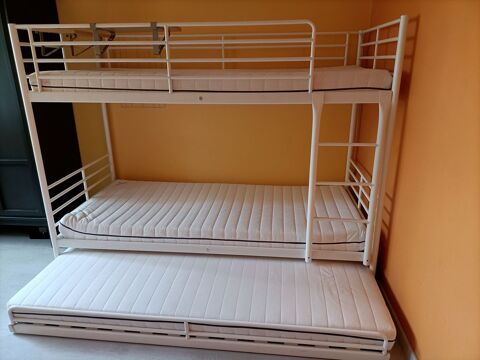 3 Lits superpos�s accompagn�s des 3 matelas 160 Indre (44)