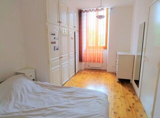  Appartement à louer 3 pièces 80 m²