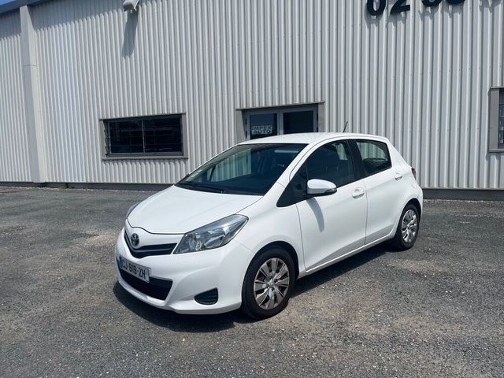 Yaris 90 D-4D Dynamic 2012 occasion 45770 Saran