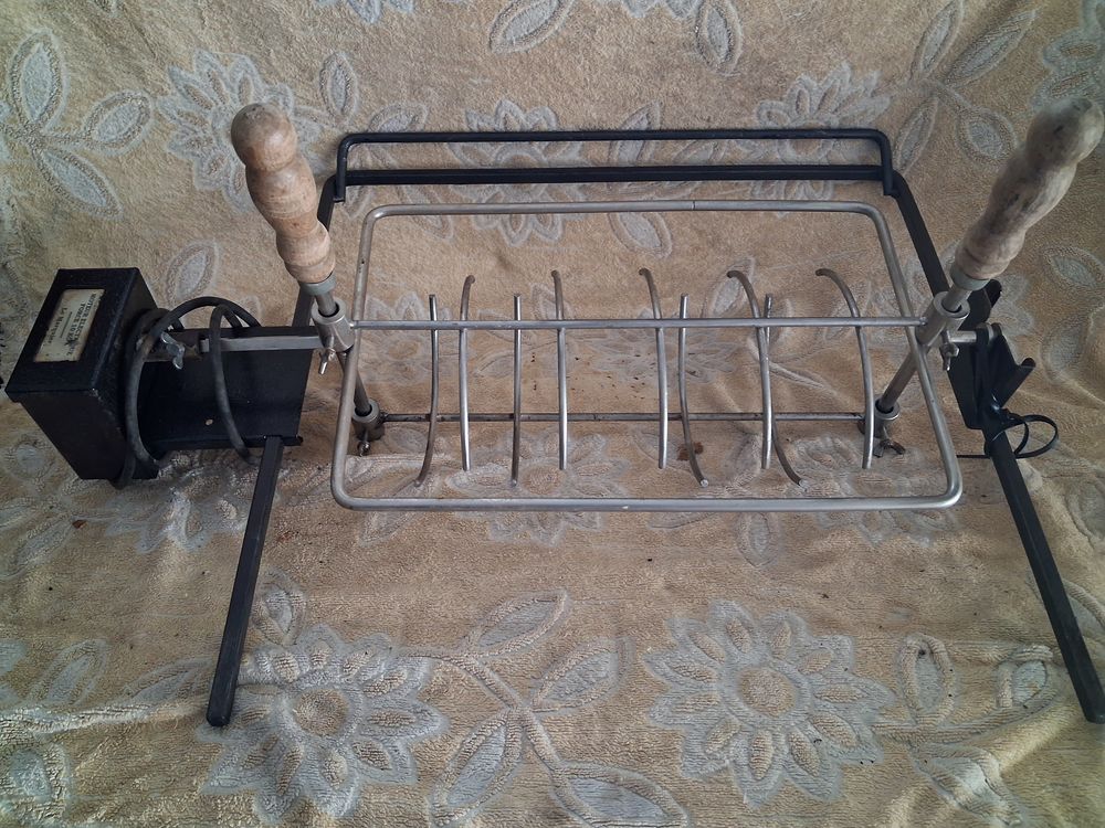 Ancien tourne broche &eacute;lectrique.
Bricolage