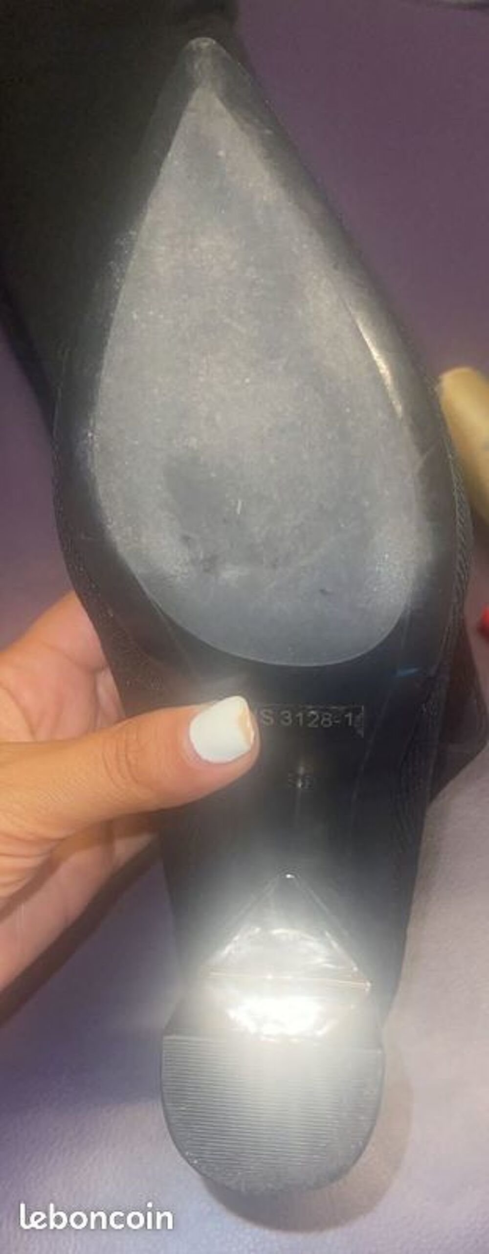 diff&eacute;rents accessoires de femme Vêtements