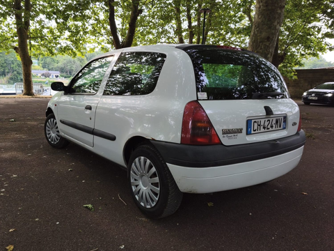 Renault Clio II Clio 1.2i 2000 occasion Villecerf 77250