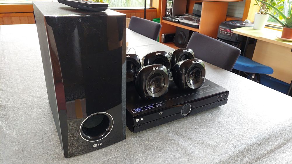 Hom cin&eacute;ma LG SH35SU-W &eacute;tat neuf Audio et hifi