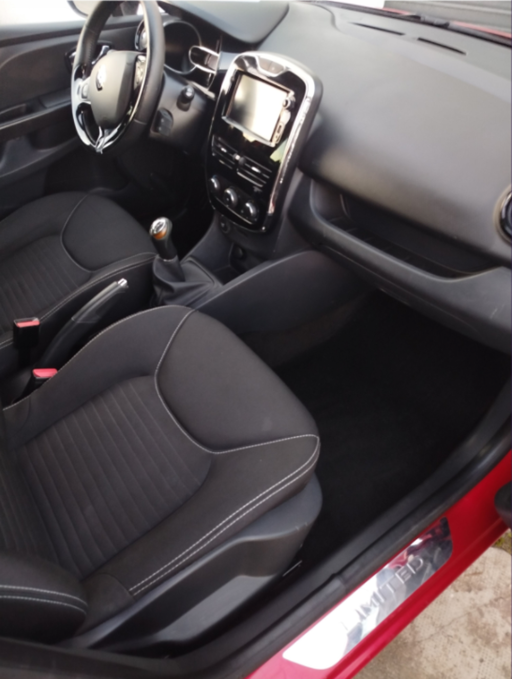 Clio IV dCi 75 eco2 90g Business 2014 occasion 82100 Castelsarrasin