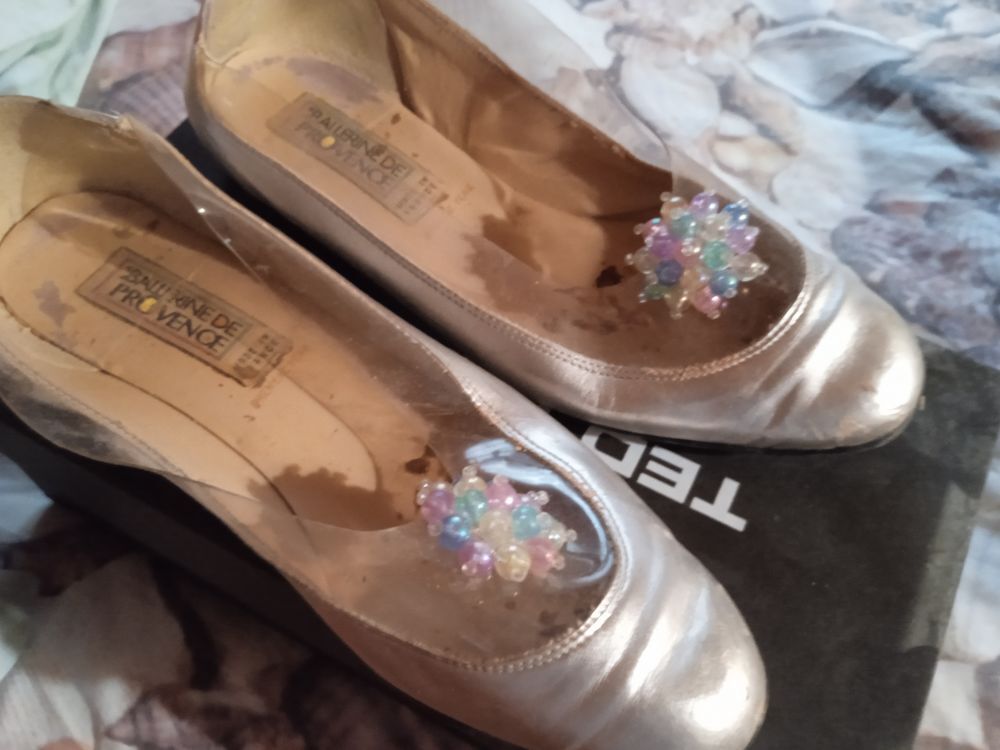 chaussures cuir pleine peau souples 37,5/38 Chaussures