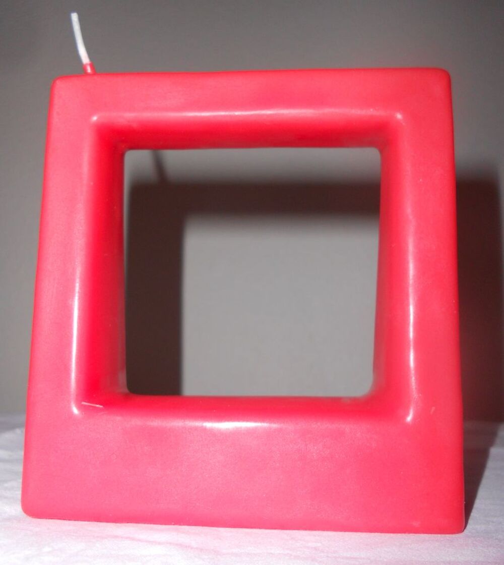 Bougie Quadra Design Alusi Couleur Rouge 11 Cm Décoration
