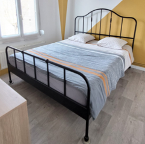LIT 2 PLACES EN  ACIER  160X200 + 2 SOMMIERS A LATTE 80X200 Goussainville (95)