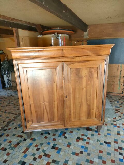 Petite armoire 200 Thouarc� (49)