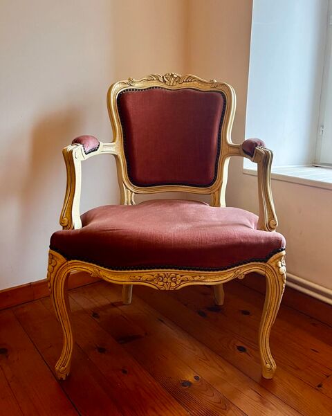 Lit et fauteuil Type Louis XV 550 Les Marts (77)