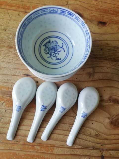 Lot de 4 bols chinois en porcelaine avec leur cuillres. 7 Rouen (76)