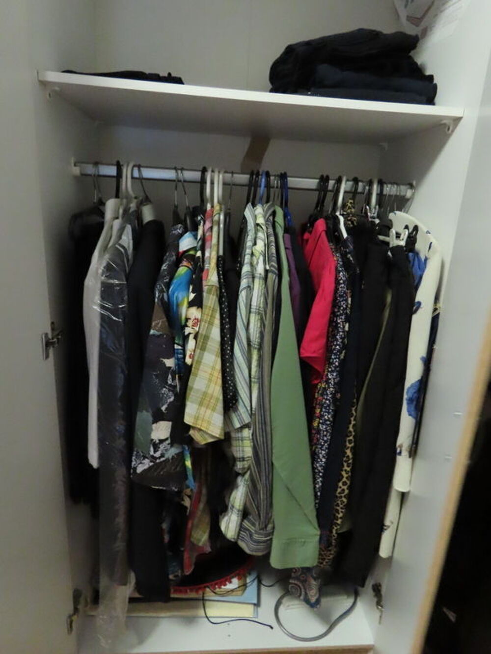 PENDERIE DE CHAMBRE Meubles